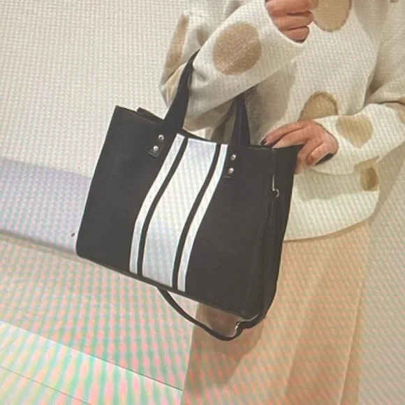 NWT Wknd OnlY  Canvas Crossbody Tote Bags - Picture 5 of 17